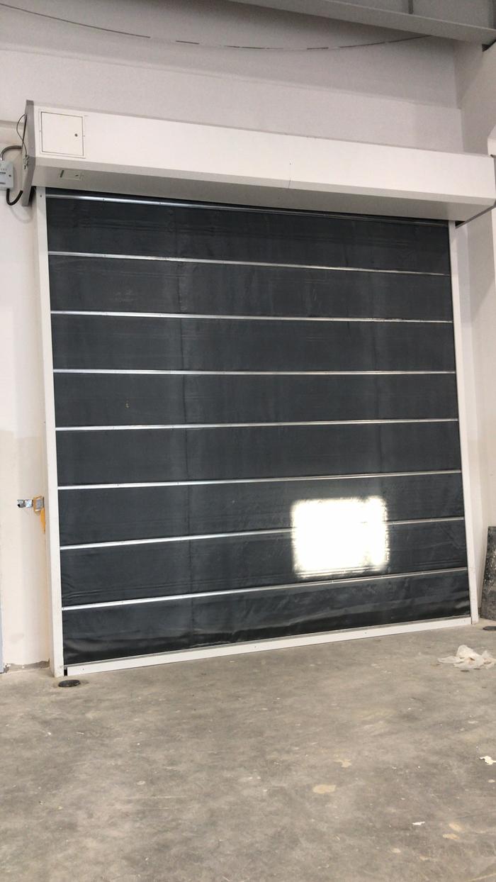 無機(jī)布防火卷門